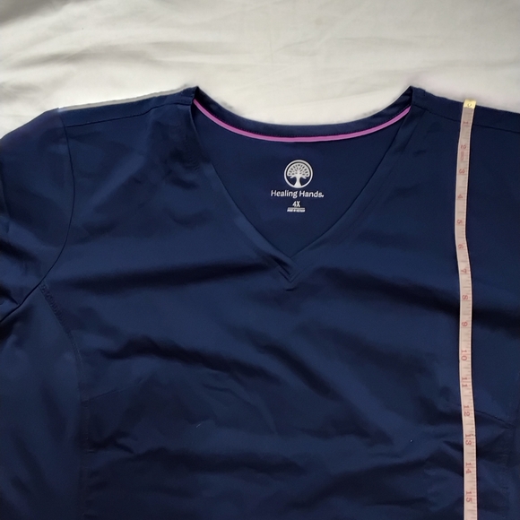 New Healling Hands Relaxed Short Sleeve T-Shirt - Picture 8 of 9